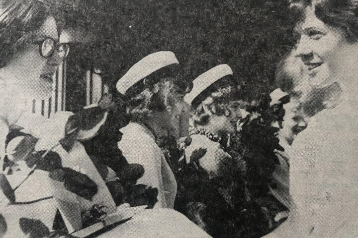 Vanha kuva ylioppilaista nettiin