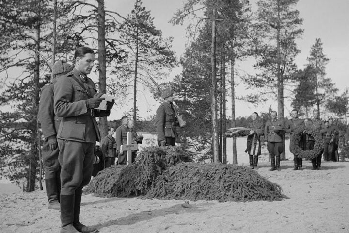 Pastori Malmivaara pit�hartaushetken.