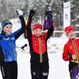 Keskellä Emilia siponen oikealla Aino Myllylä nettiin