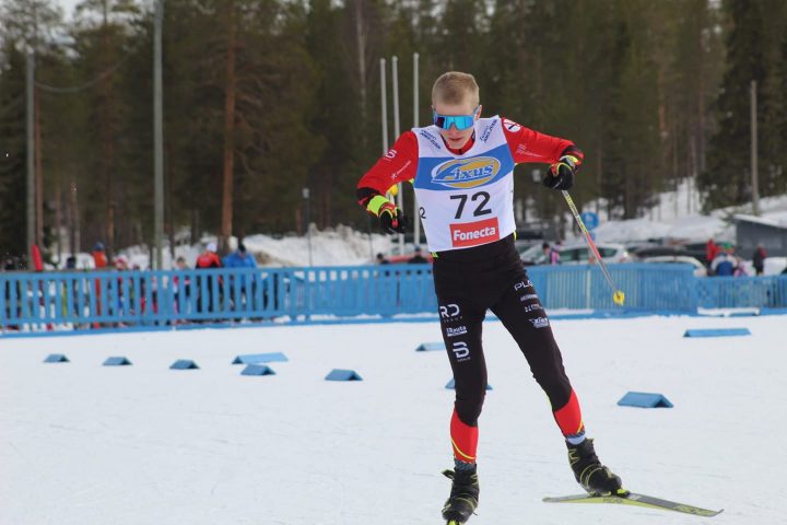 Niilo Kouvalainen Taivalkosken FIS-kisoissa nettiin