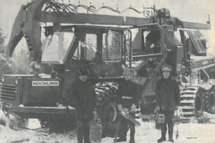 Vanha kuva metsätyökone 1973 nettiin