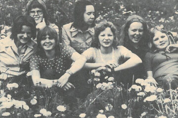 Vanha kuva Kiuruvesi-lehti vuosi 1974 rippikoulu