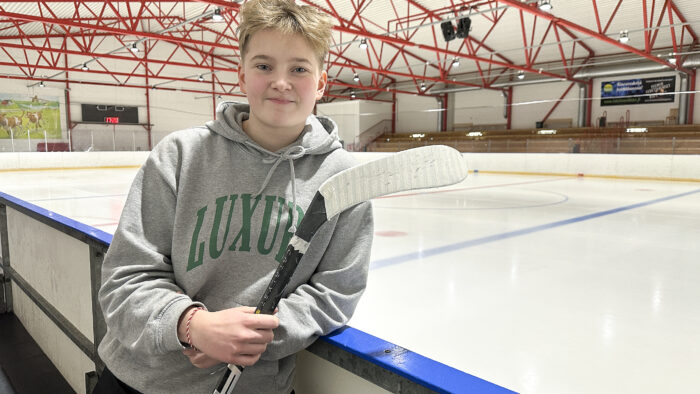 Jääkiekkoilija Viola Kärkkäinen_käsitelty