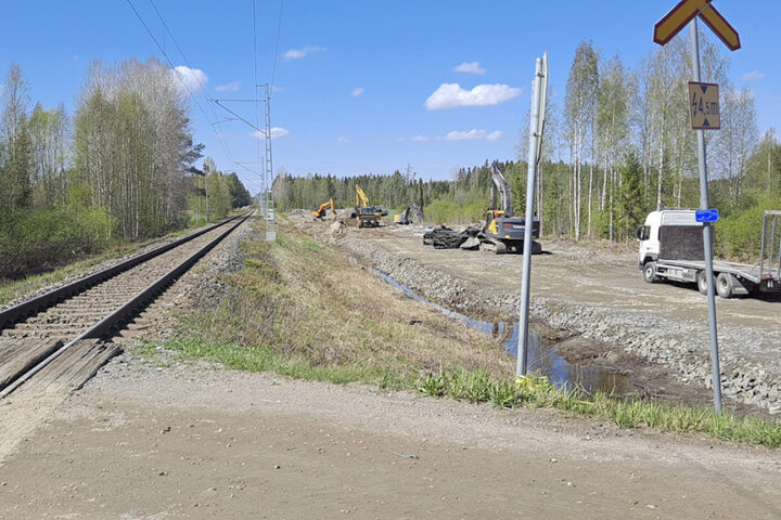 Porttilan tasoristeys Niemistenkadun päässä kuvattuna Pyhäjärven suuntaan junarata työmaa (kuvaaja Jari Tikkanen)_käsitelty