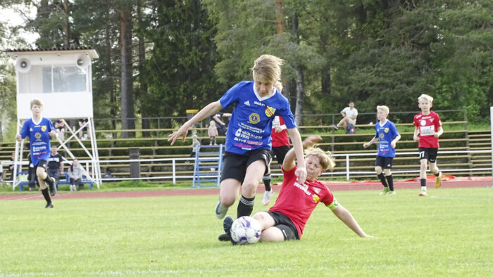 KiuPa LehPa P13 jalkapallo Kuorevirta (kuvaaja Pekka Kattainen)_käsitelty