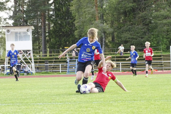 KiuPa LehPa P13 jalkapallo Kuorevirta (kuvaaja Pekka Kattainen)_käsitelty