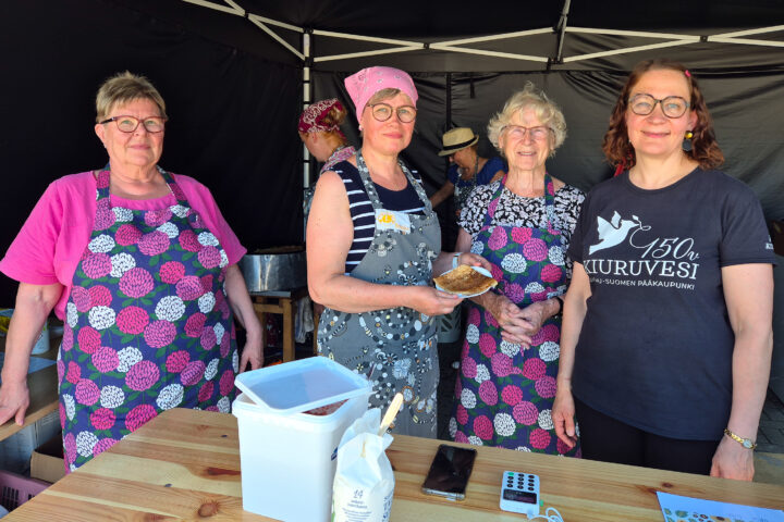 lettukahvila_senja_ratinen_leena_karkkainen_anneli_vainikainen_sari_tikkanen_netti