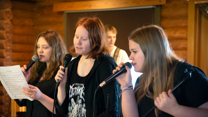 musiikkileiri_olga_kochkina_salla_nukari_peppi_reinikainen_netti