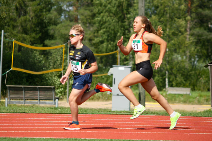 kiuruvesi_games_miia_nousiainen_t13_kuvaaja_marianna_grof_netti