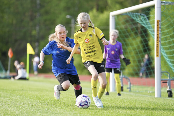 KiuPa ja KuPS tyttöjen jalkapallo Aada Rytkönen (kuvaaja Lassi Myllylä)_käsitelty