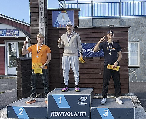 Niilo Kouvalainen ampumajuoksu M19-sarjan SM-hopea Kontiolahti (kuvaaja Kiuruveden Urheilijat)_käsitelty