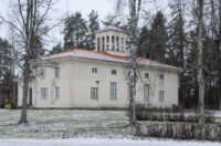 Ortodoksien Pyhän Nikolauksen kirkko ulkoa talvella Kiuruvedellä_käsitelty