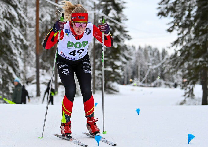 Kiuruveden Urheilijat Miitta Huttunen maastohiihto Reisjärven kansalliset Petäjämäen hiihdot_nettiin