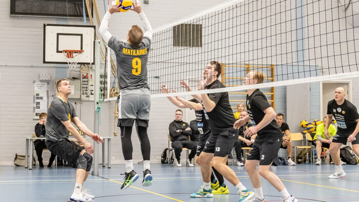 Lentopallo miehet Luomu-Wolley LuoWo aluesarja (kuvaaja Riitta Airaksinen)