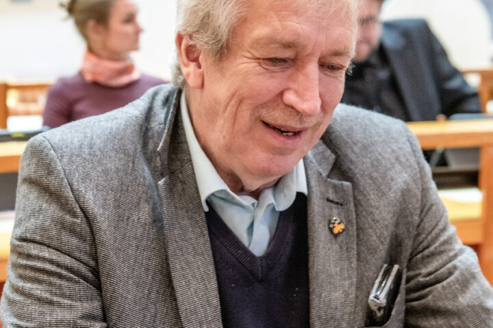Pentti Ahponen, SDP