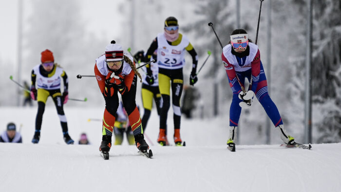 Aino Myllylä Kiuruveden Urheilijat maastohiihto N14-sarja Iivo Cup Kuopion Puijolla (kuvaaja Lassi Myllylä)