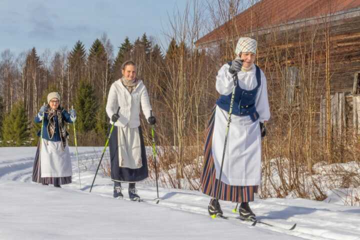 1b-pirjolind,laurakauranen,anittapölkki(takimmainen)