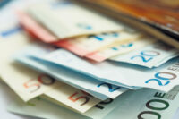 raha_talous_kuvaaja_adobe_stock_netti