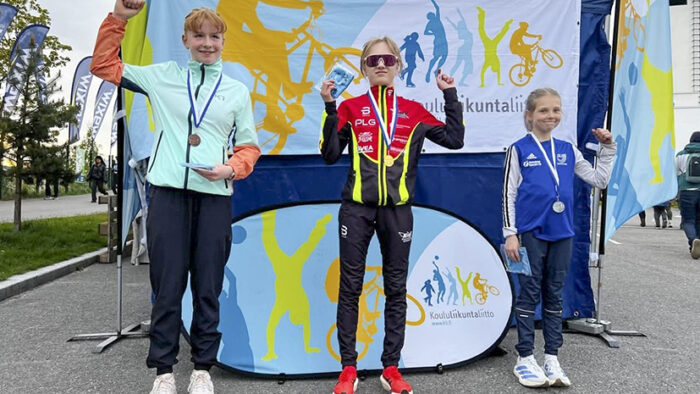 Kiuruveden Urheilijat yleisurheilu Salla Tompuri Koululiikuntaliiton eli KLLn Suomen mestaruus 15-vuotiaiden SM-kulta katujuoksusta_käsitelty