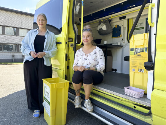 Tessa-auto hyvinvointialue terveys sairaanhoitajat Sanni Karhapää ja Nea Lindi_käsitelty