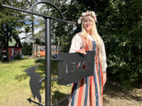 noora-kumpuöainen-ja-viiri-some