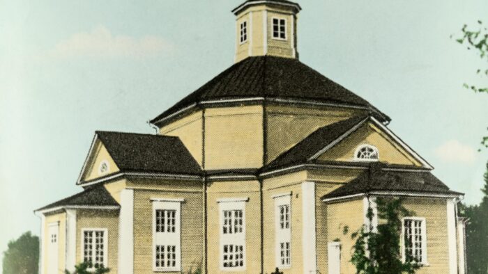 Kiuruveden vanha kirkko (kuva Museovirasto)