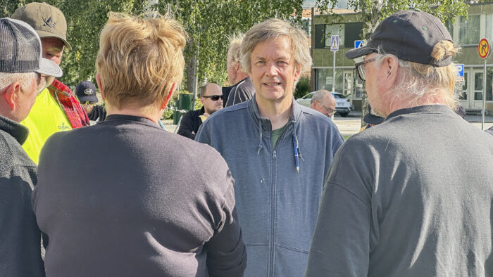 Teemu Keskisarja perussuomalaiset Kiuruveden torilla_käsitelty